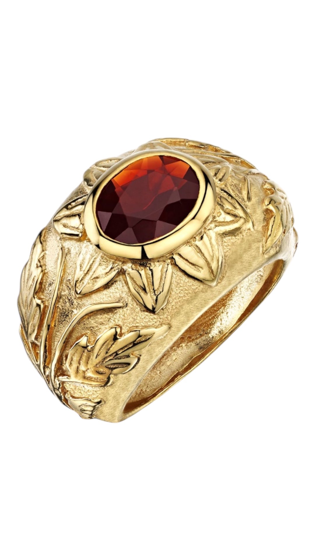 Venetia ring with garnet
