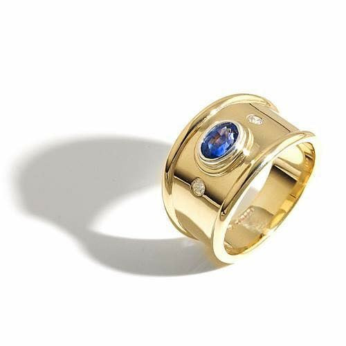 Sapphire and diamond set 18ct yellow gold ring