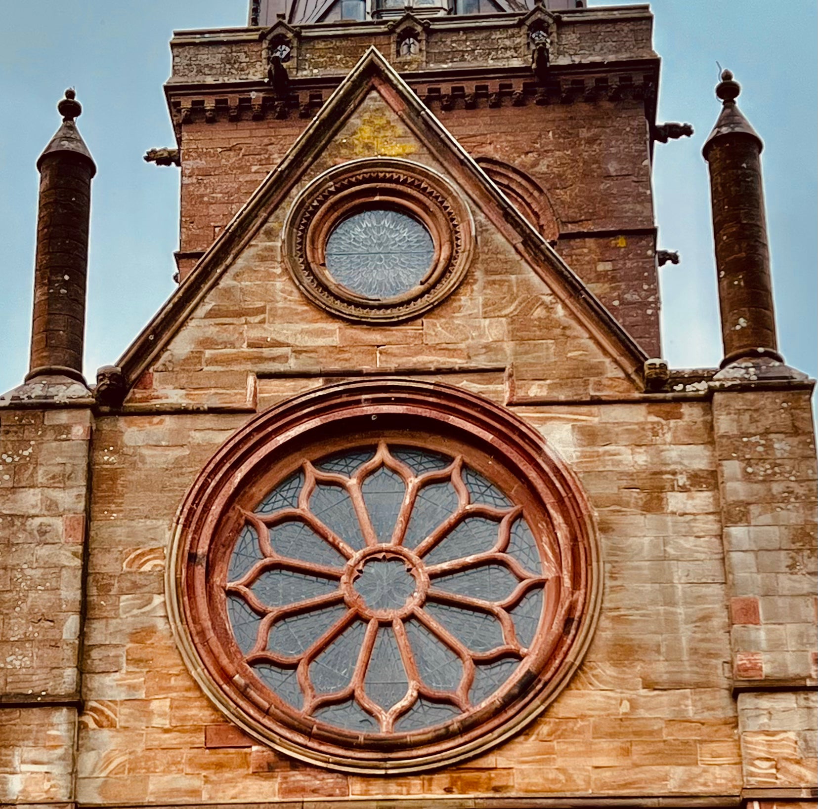 St Magnus Cathedral window pendant