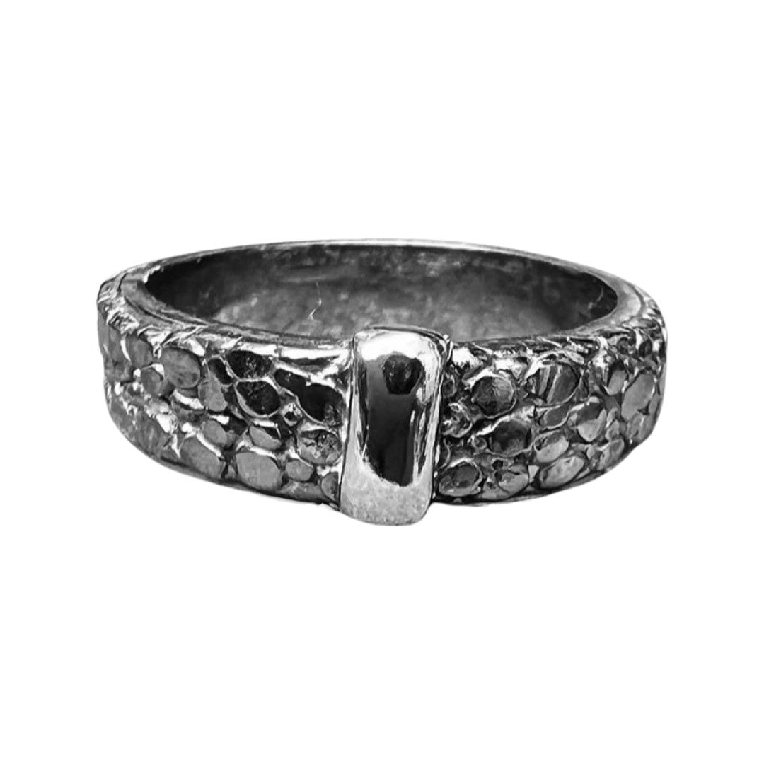 The Outlander ring