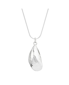 Medium Mussel Pendant