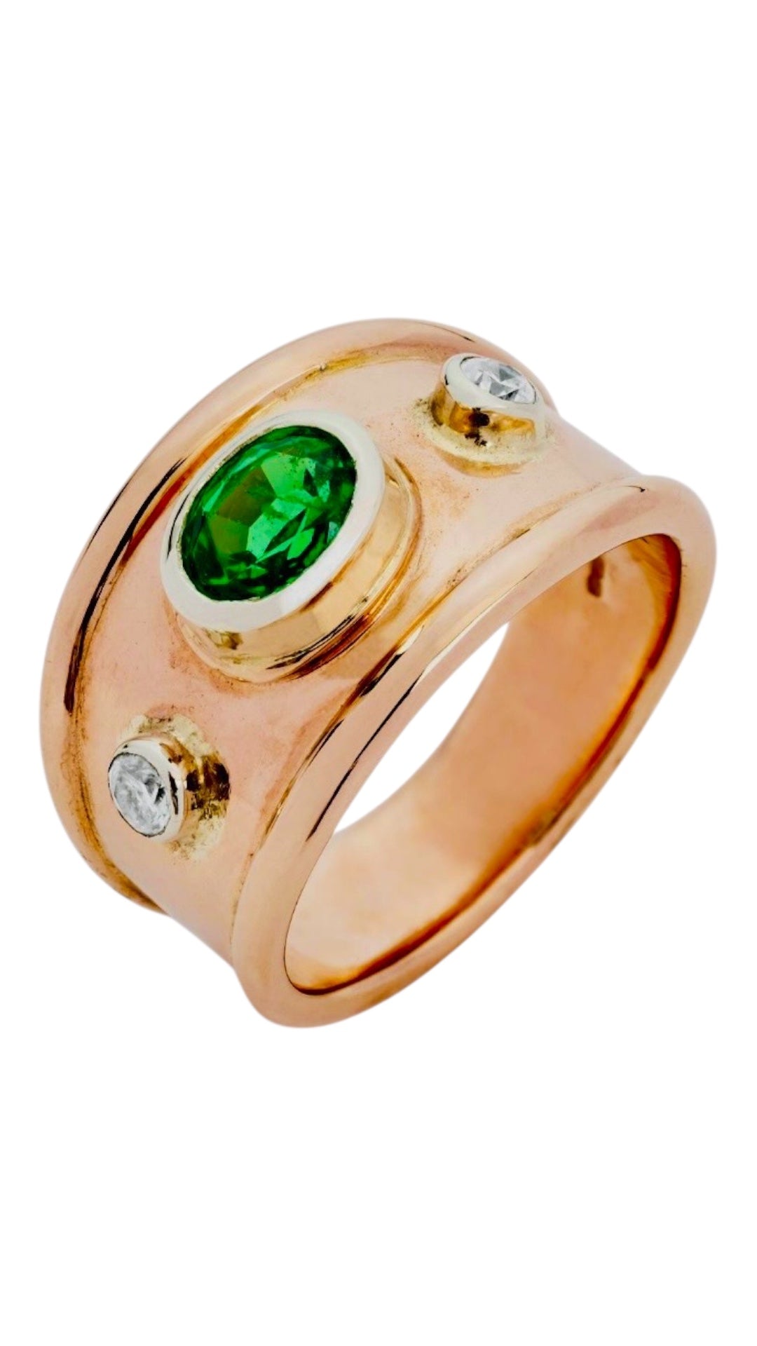 Grace ring,Tsavorite and diamond.